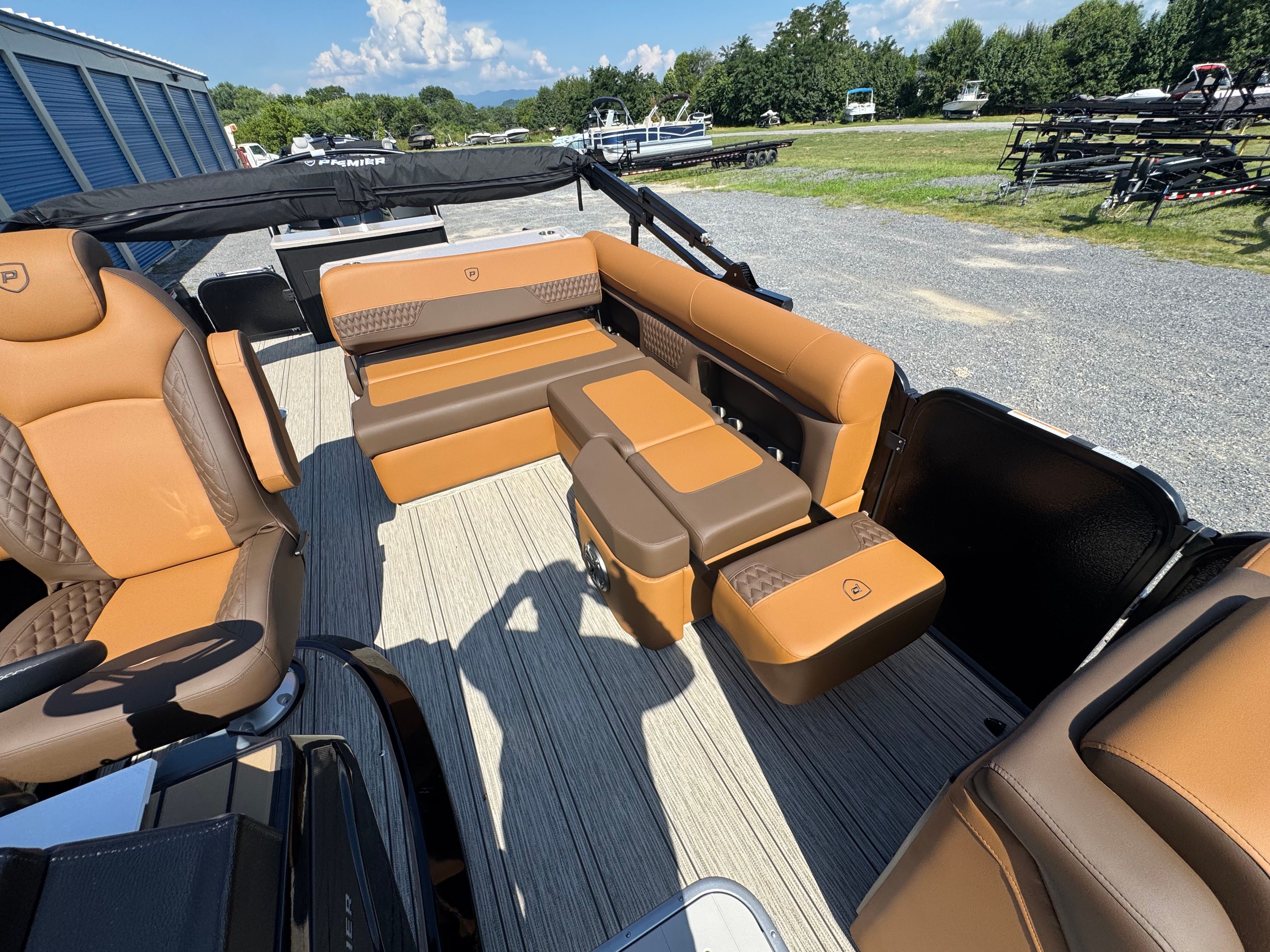 2026 Premier 250 Solaris Rear Social - 22