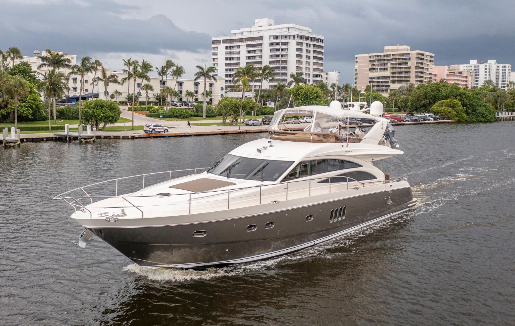 2007 Princess 67 Flybridge Motor Yacht