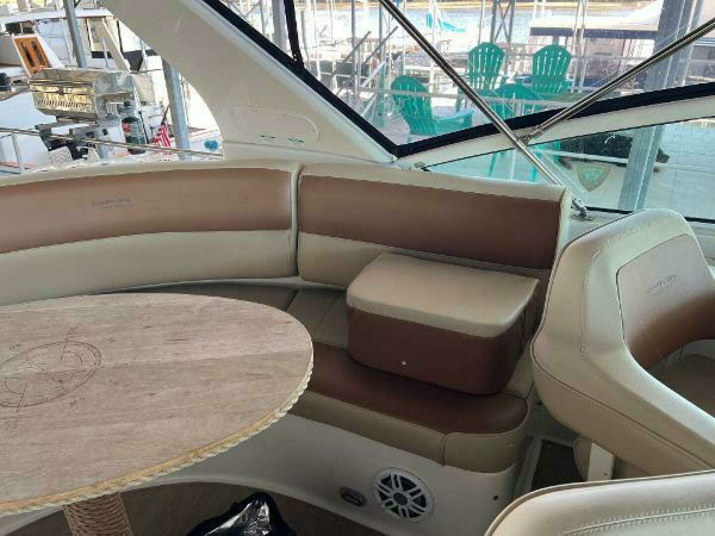 2001 Carver 450 Voyager Pilothouse - Image 28