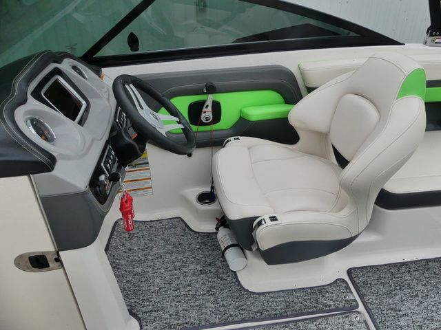 2017 Chaparral Vortex 203 VRX - 13