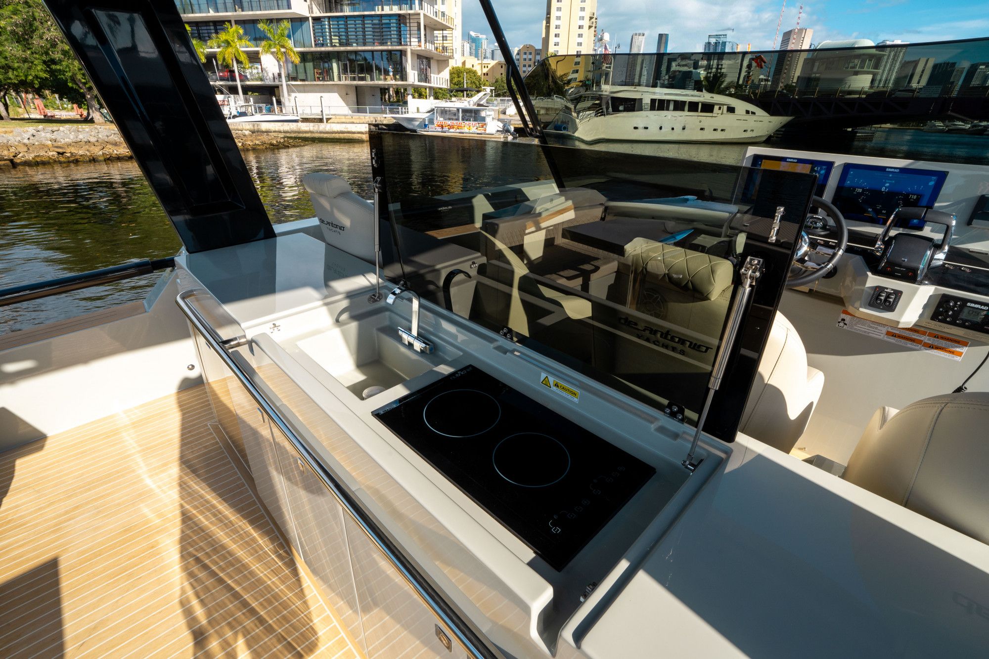 2025 De Antonio Yachts D50 OPEN - 18