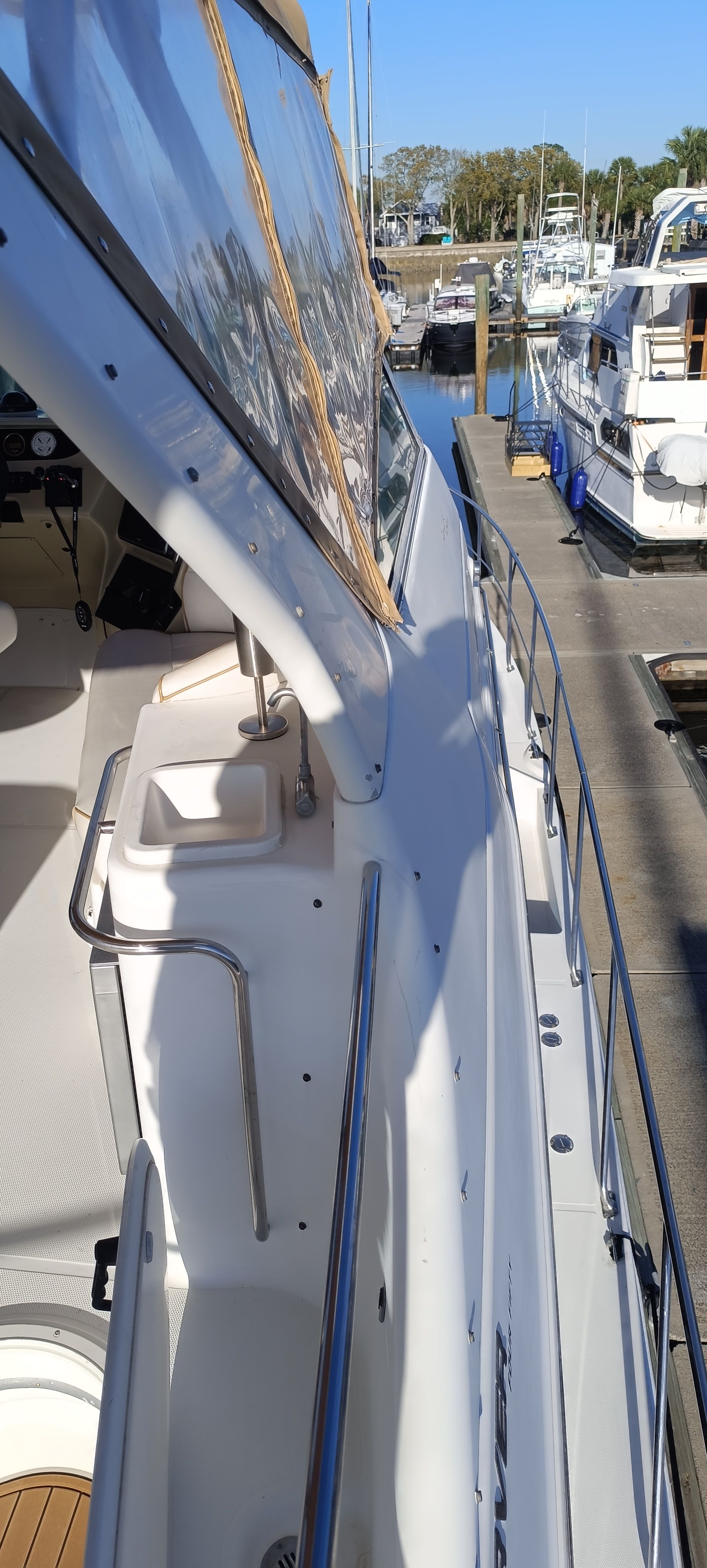 2000 Carver 450 Voyager Pilothouse - 32