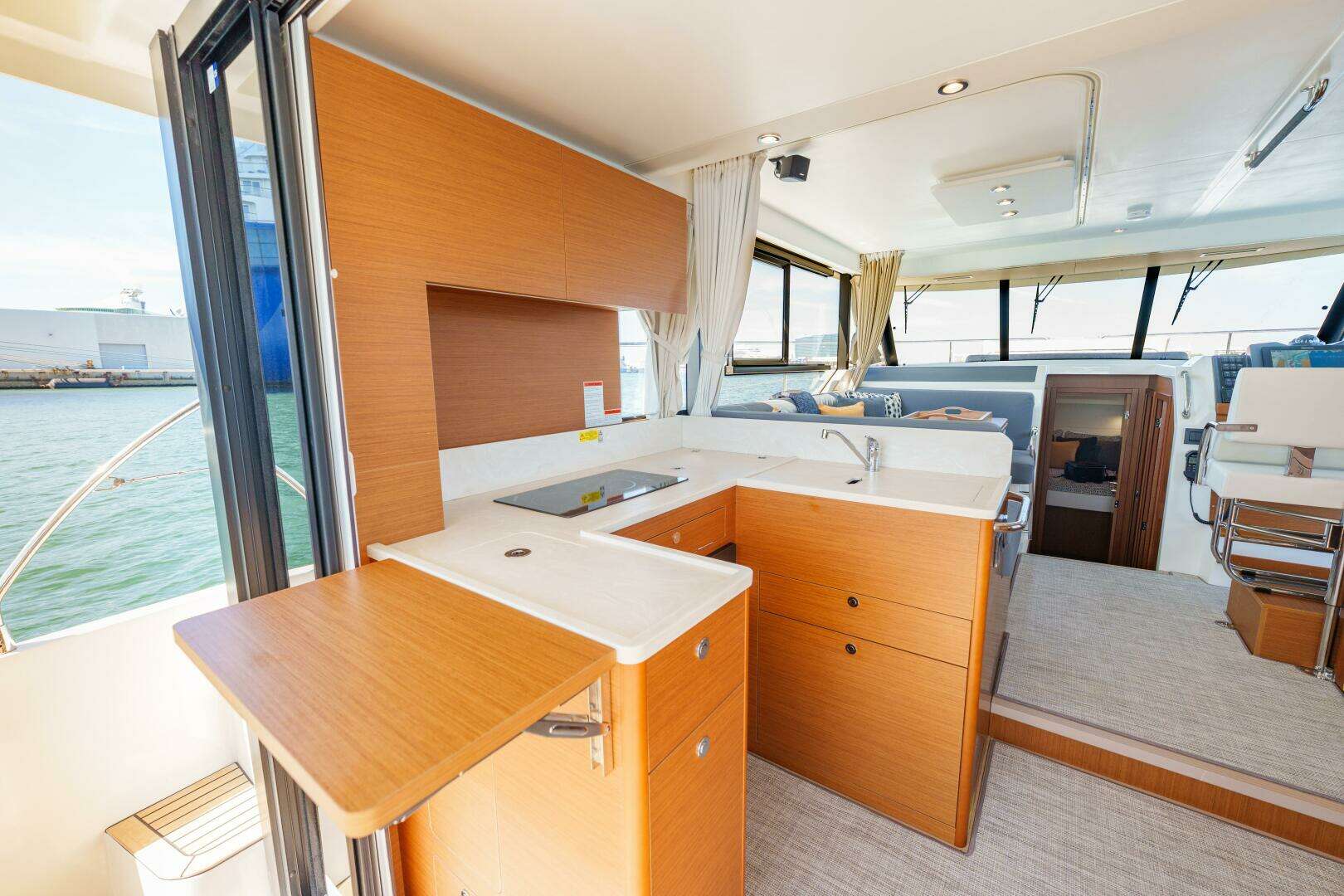 2025 Beneteau — - Image 36