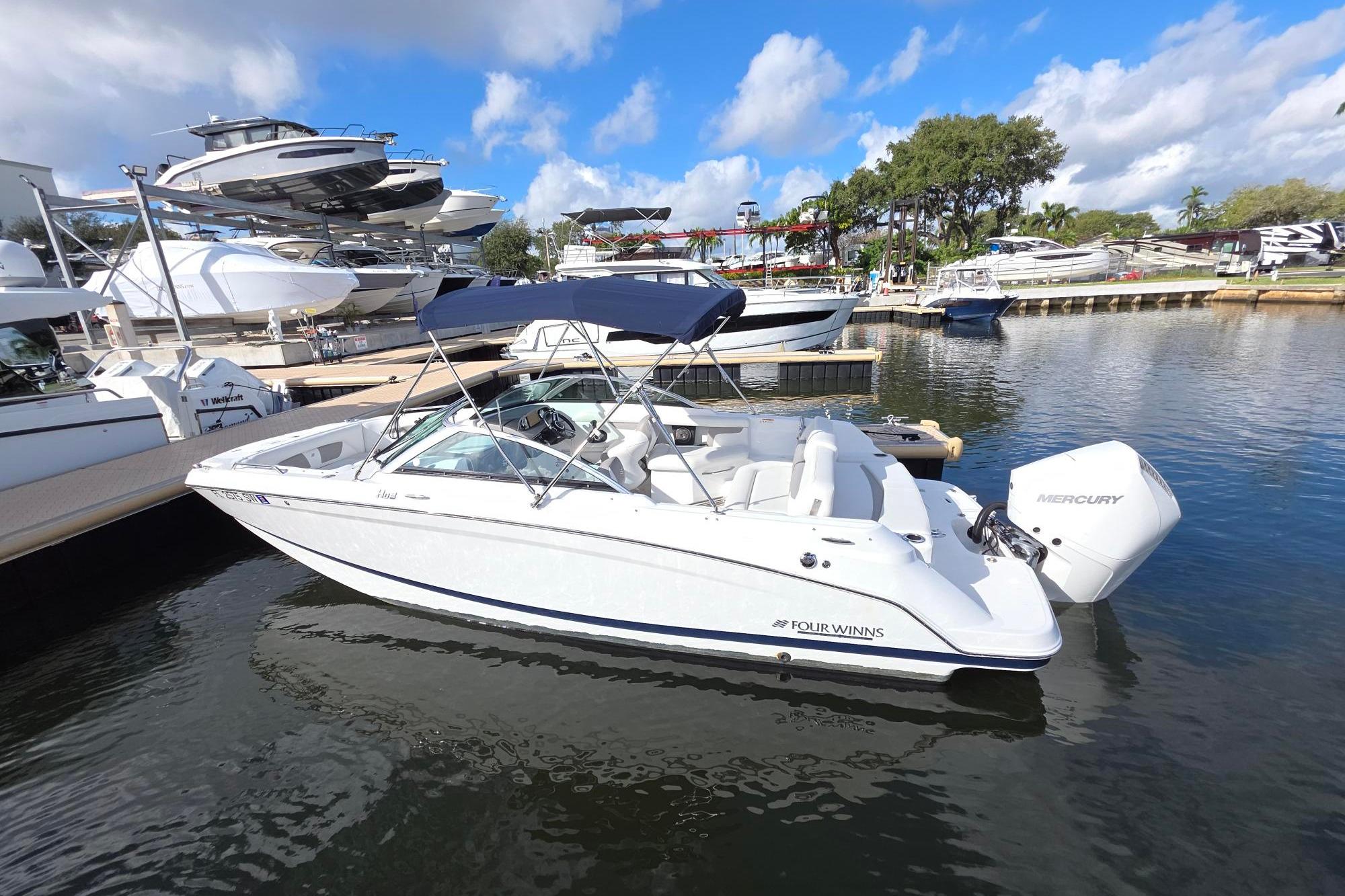 2021 Four Winns HD3