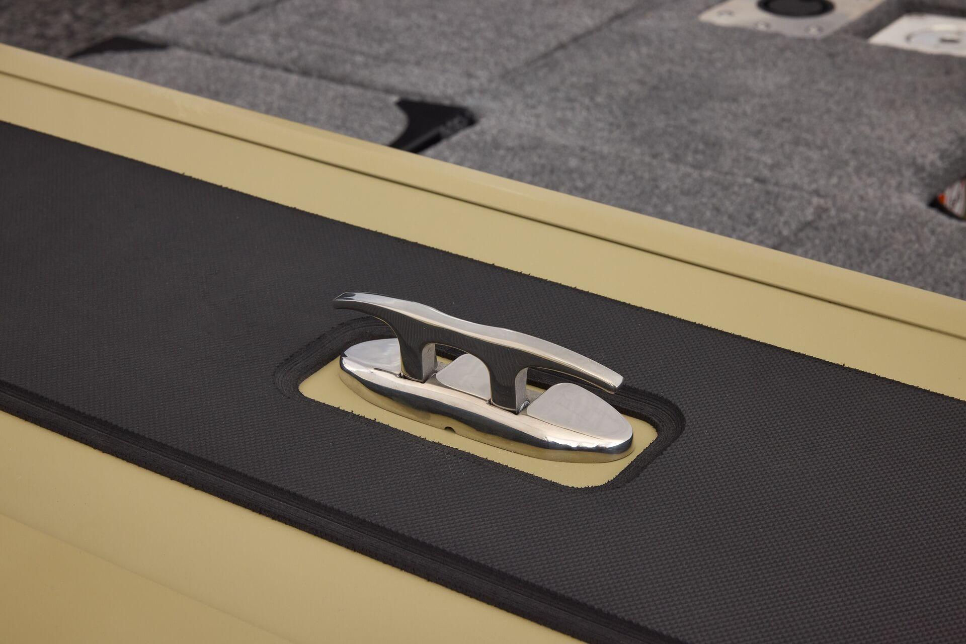 2026 Tracker Targa V-19 Combo boat cleat on textured deck surface.