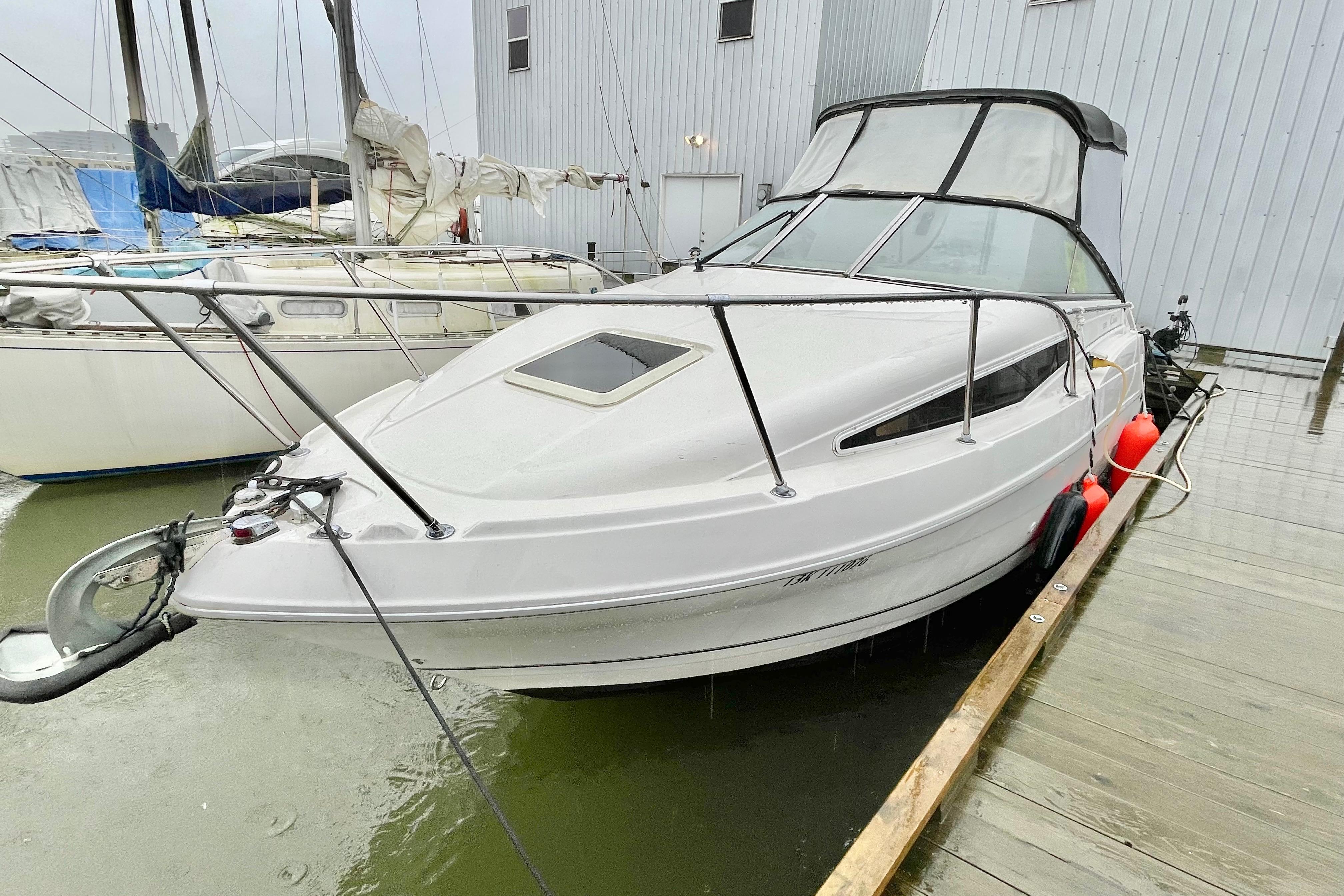 1997 Bayliner 2355 Ciera