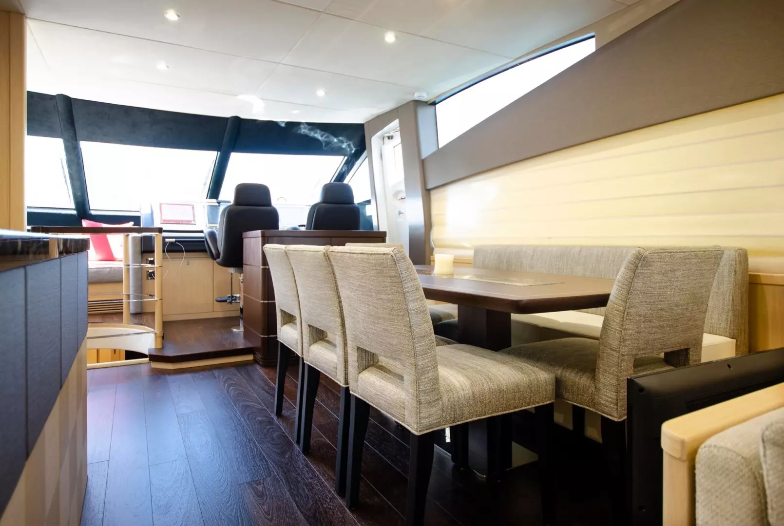 2018 Sunseeker 75 Yacht - Image 10