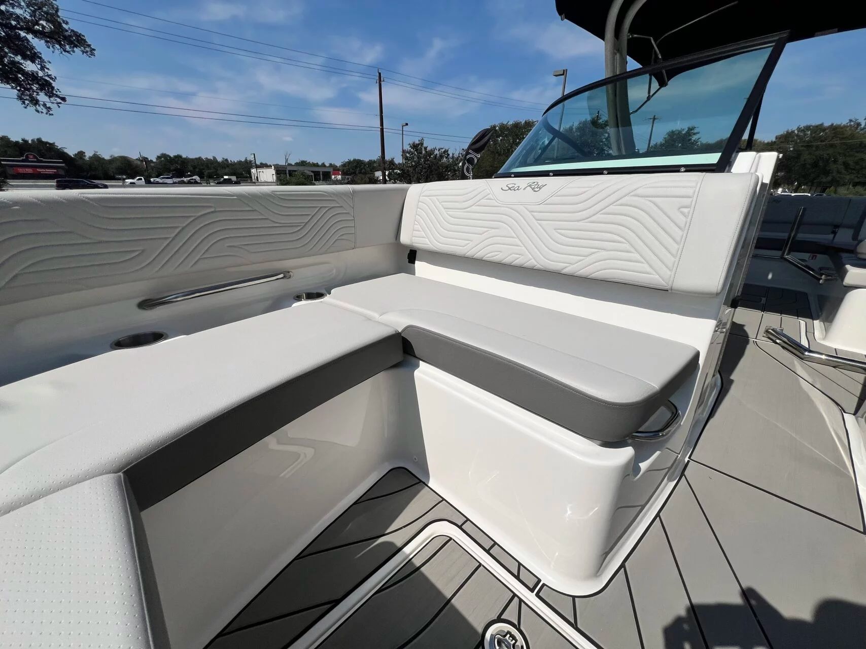 2026 Sea Ray SDX270 SURF - 43