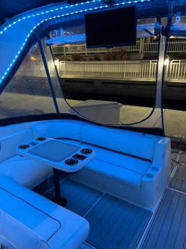 2006 Cruisers Yachts 320 Express - 21