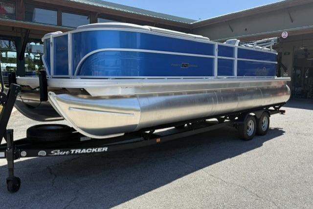 2026 Sun Tracker Party Barge 24 XP3
