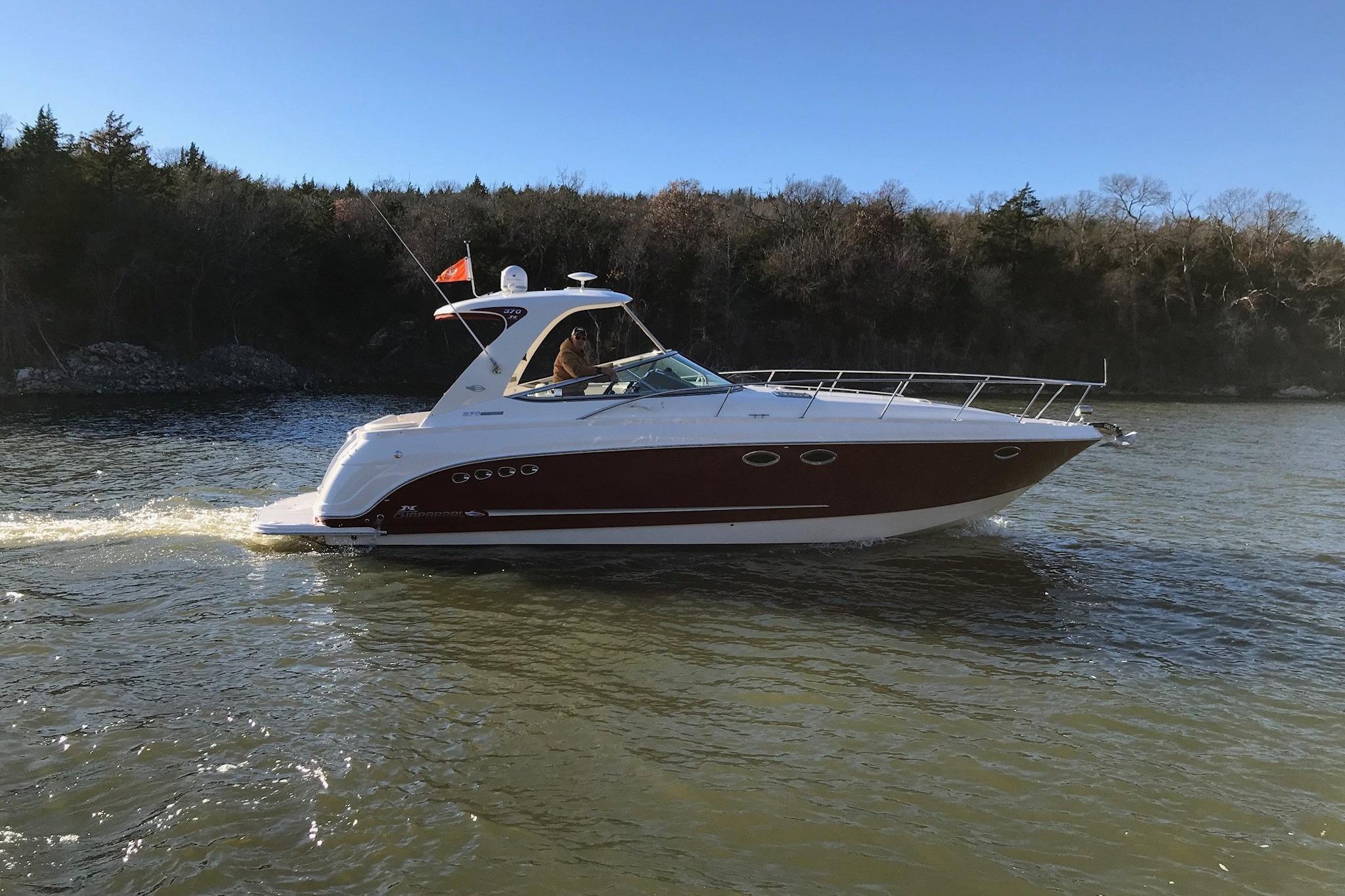 2010 Chaparral Signature 370
