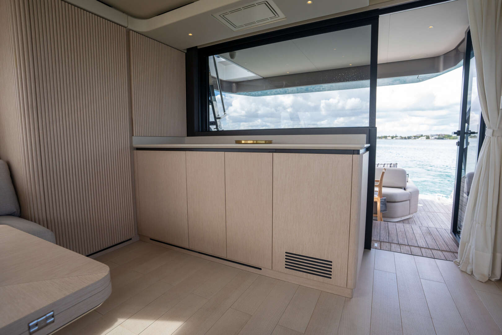 2026 Azimut Seadeck 6 - Image 22