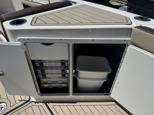 2026 Yamaha Boats 255 FSH Sport E - 25