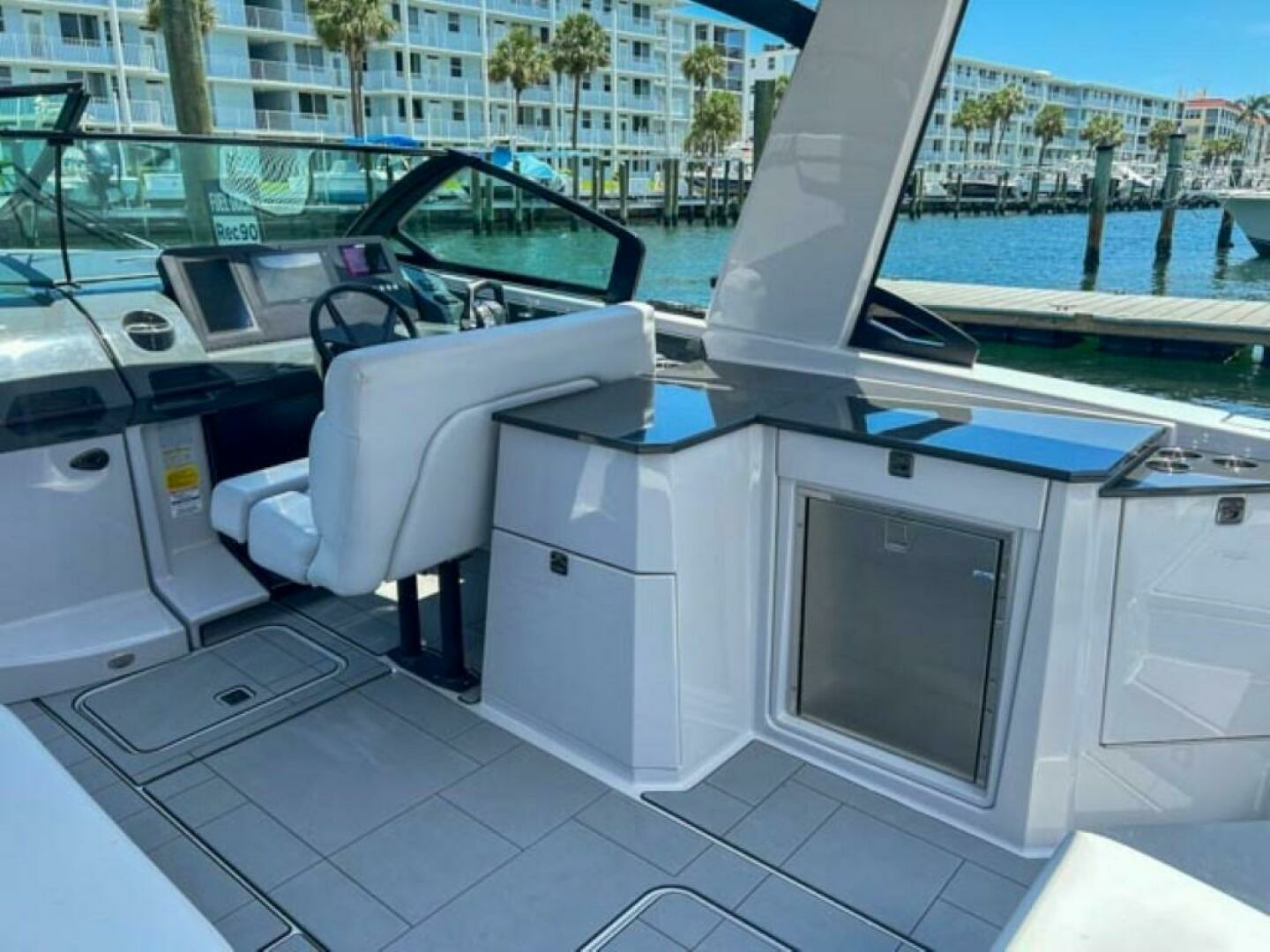 2020 Aviara AV32 OB - Image 18