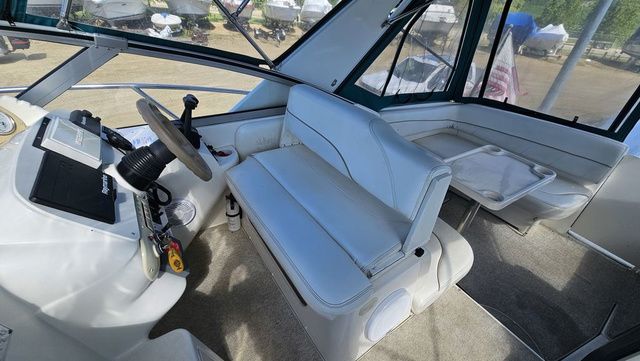 2000 Larson Cabrio 330 - 11