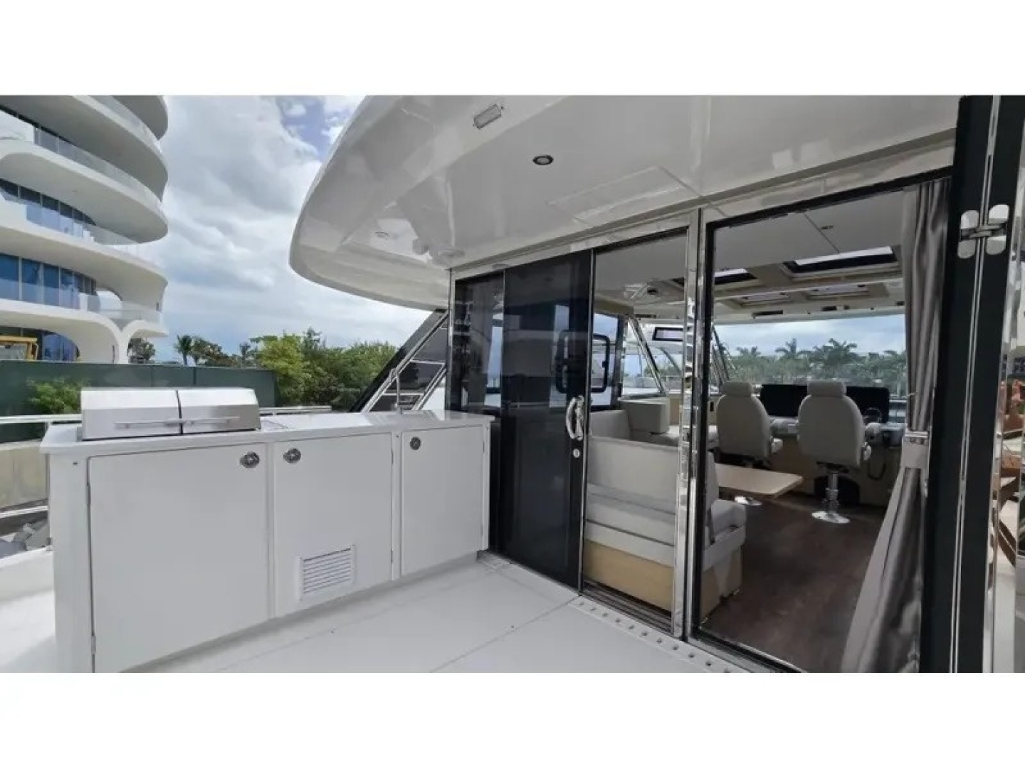 2025 Aquila 54 YACHT - Image 15