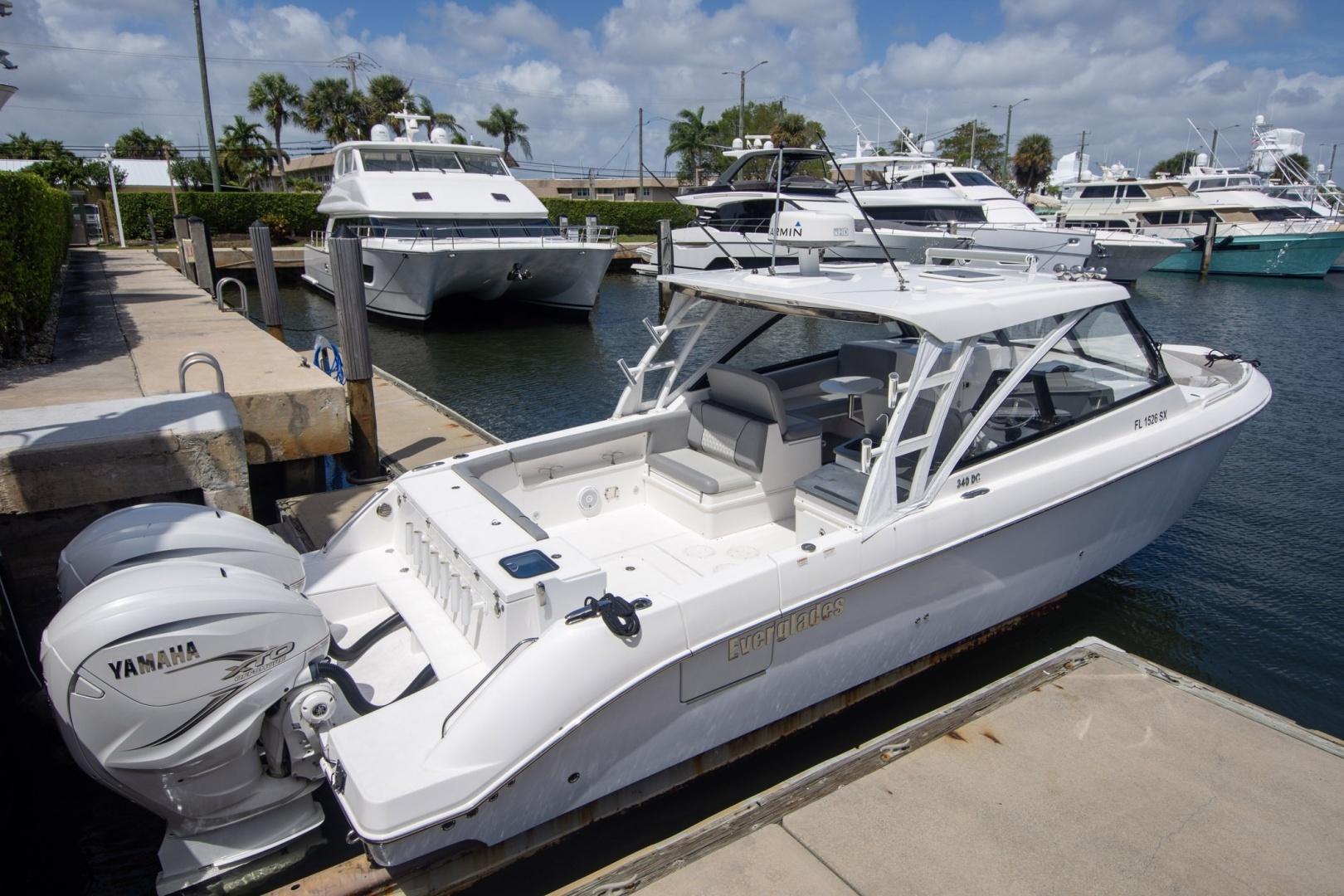 2019 Everglades 340 Dual Console - Image 19