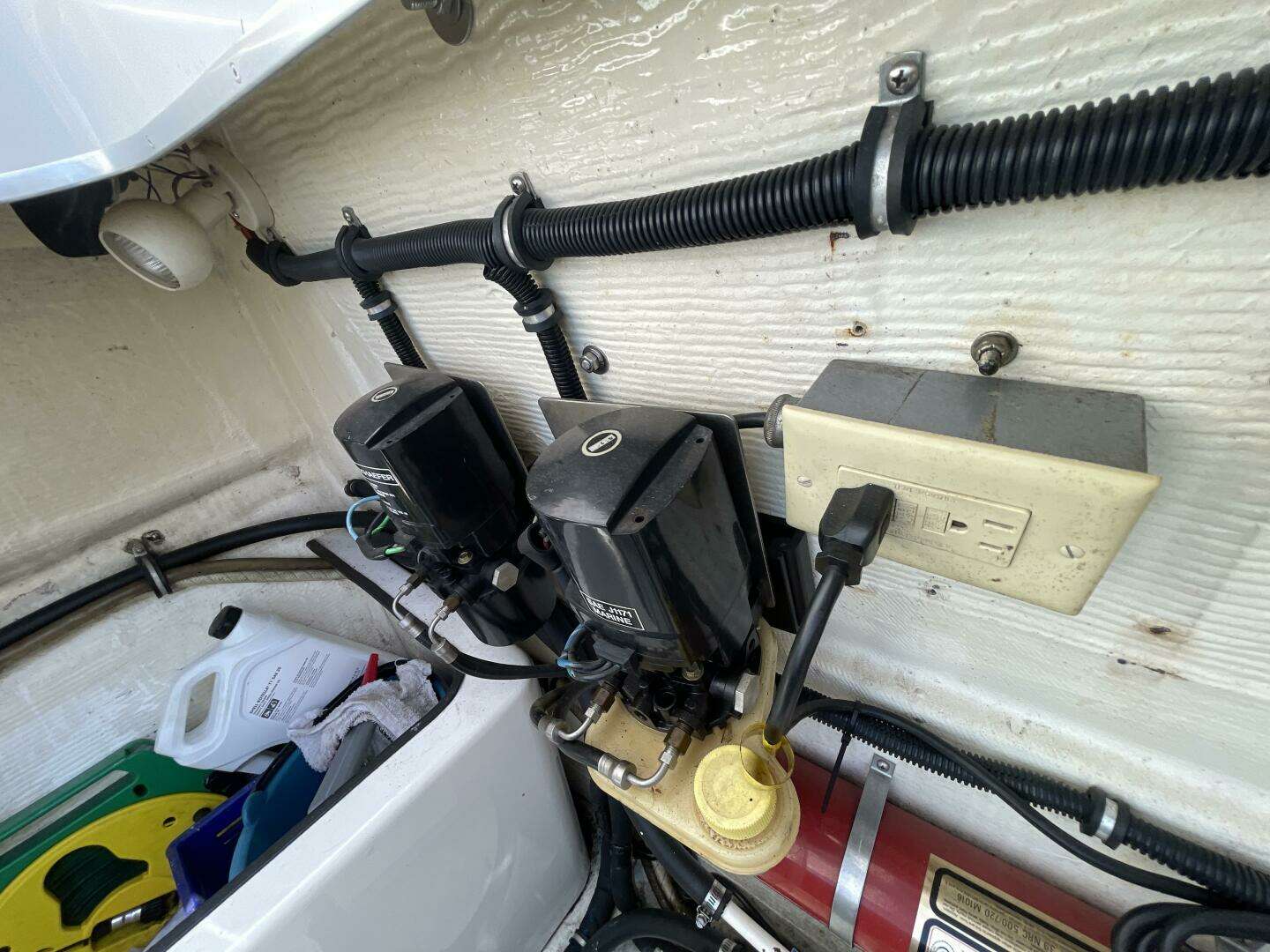 1993 Fountain 38 Sport Cruiser - Image 24
