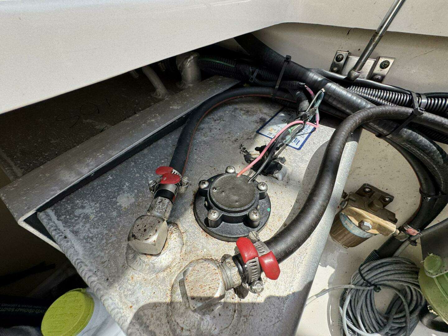 2011 Boston Whaler 305 Conquest - Image 51