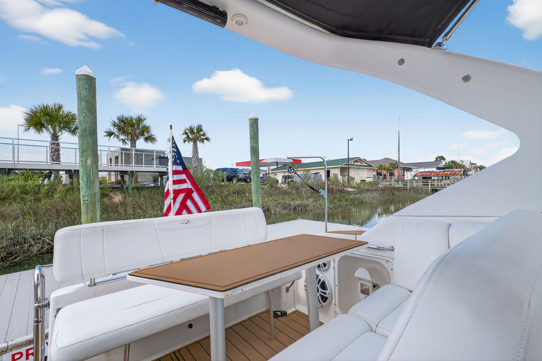 2007 Regal 2860 Window Express - 17