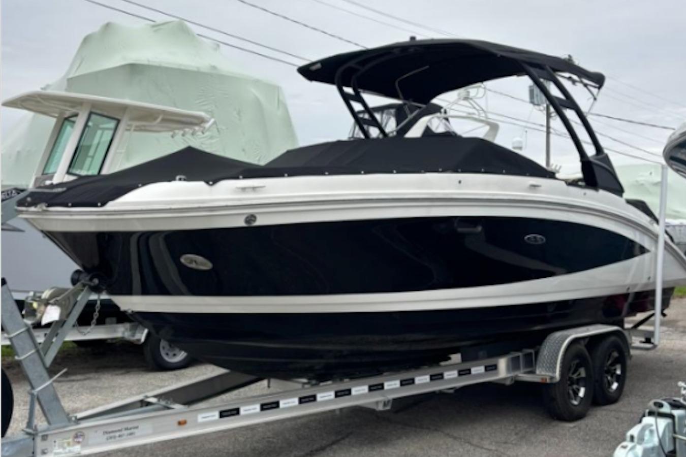 2021 Sea Ray SDX 270