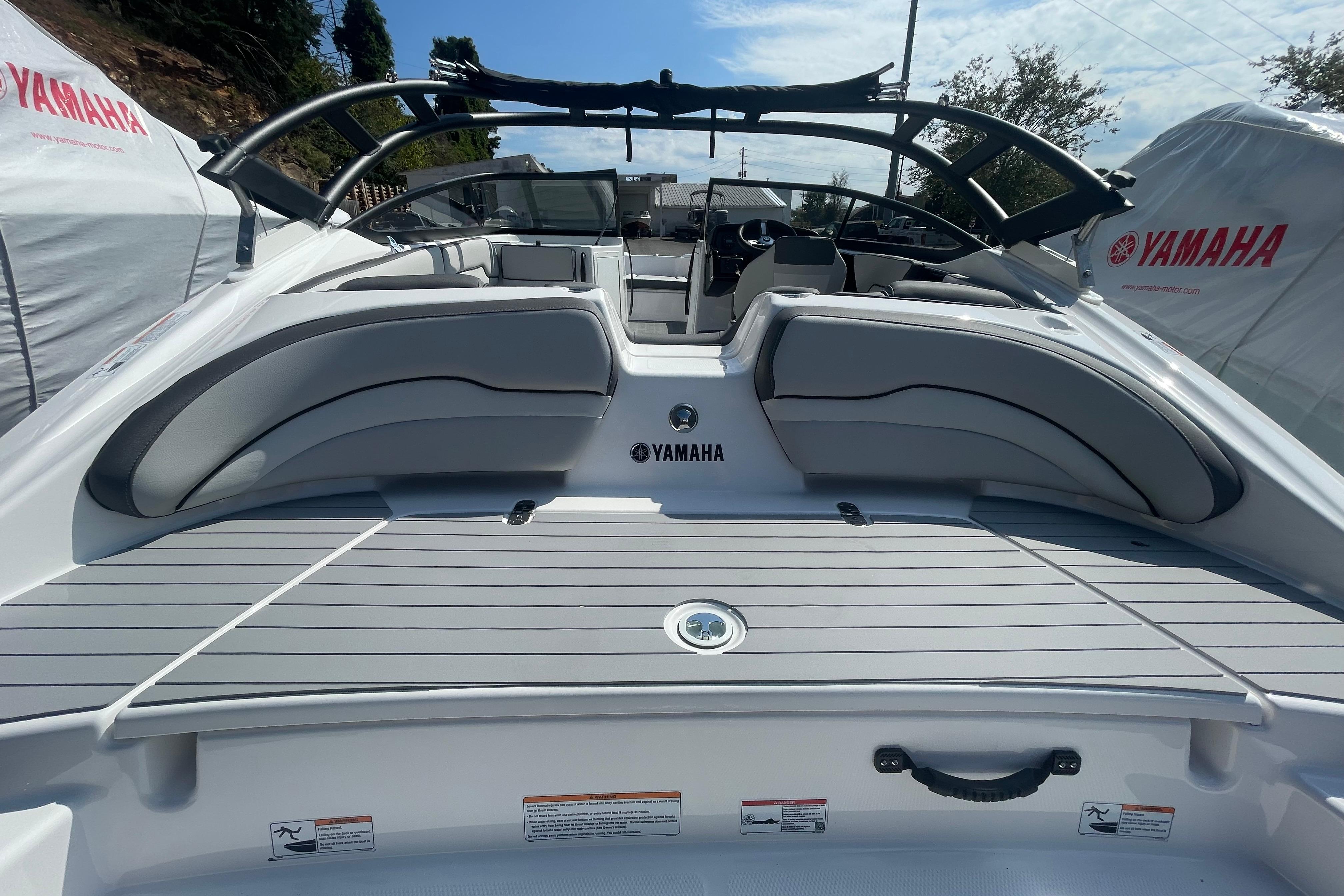 2026 Yamaha Boats AR190 interior with sleek seating and modern design.