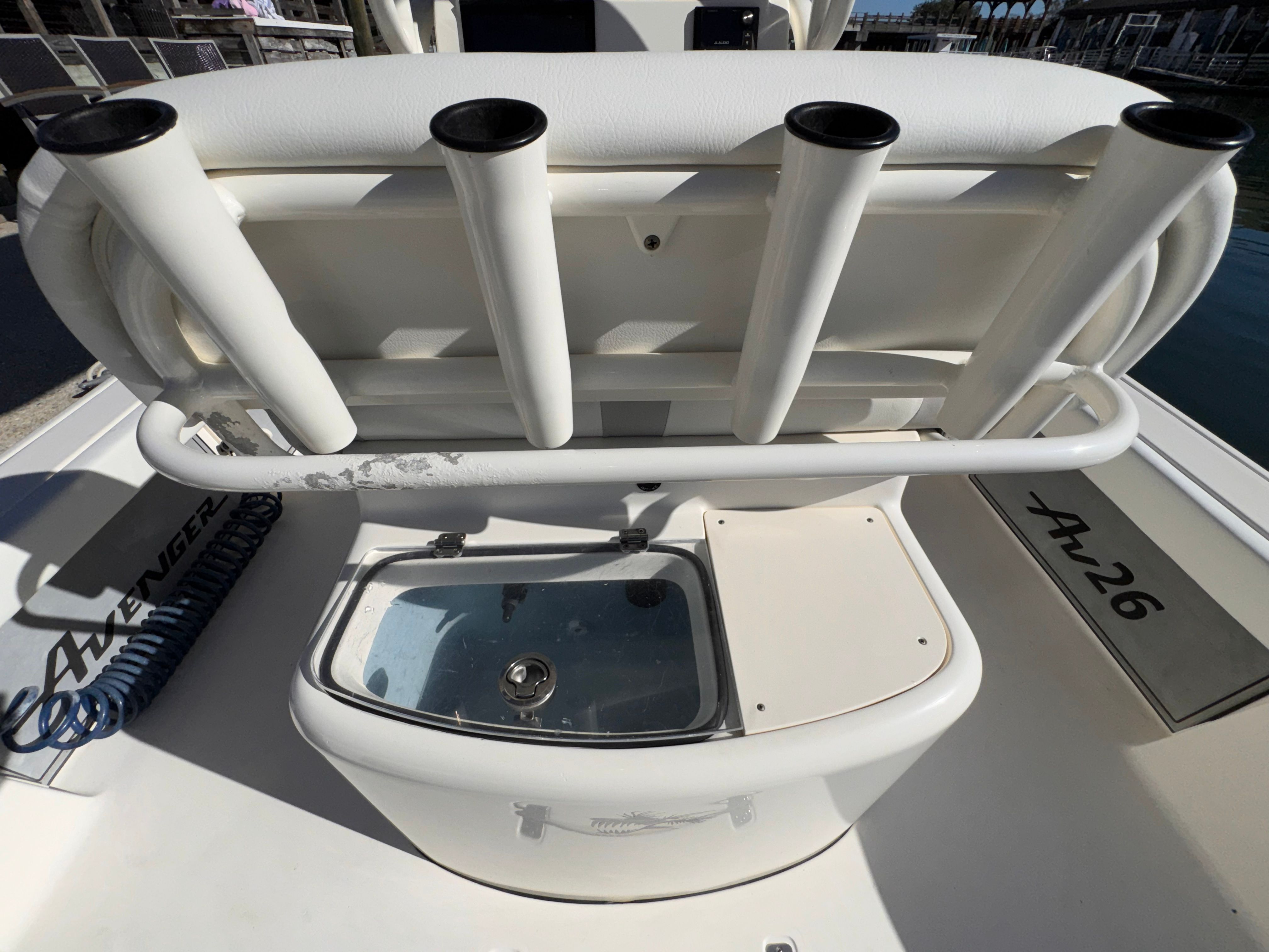 2018 Avenger AV26 - 25