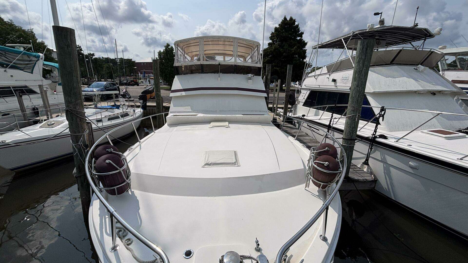 1988 Viking Motor Yacht - Image 7