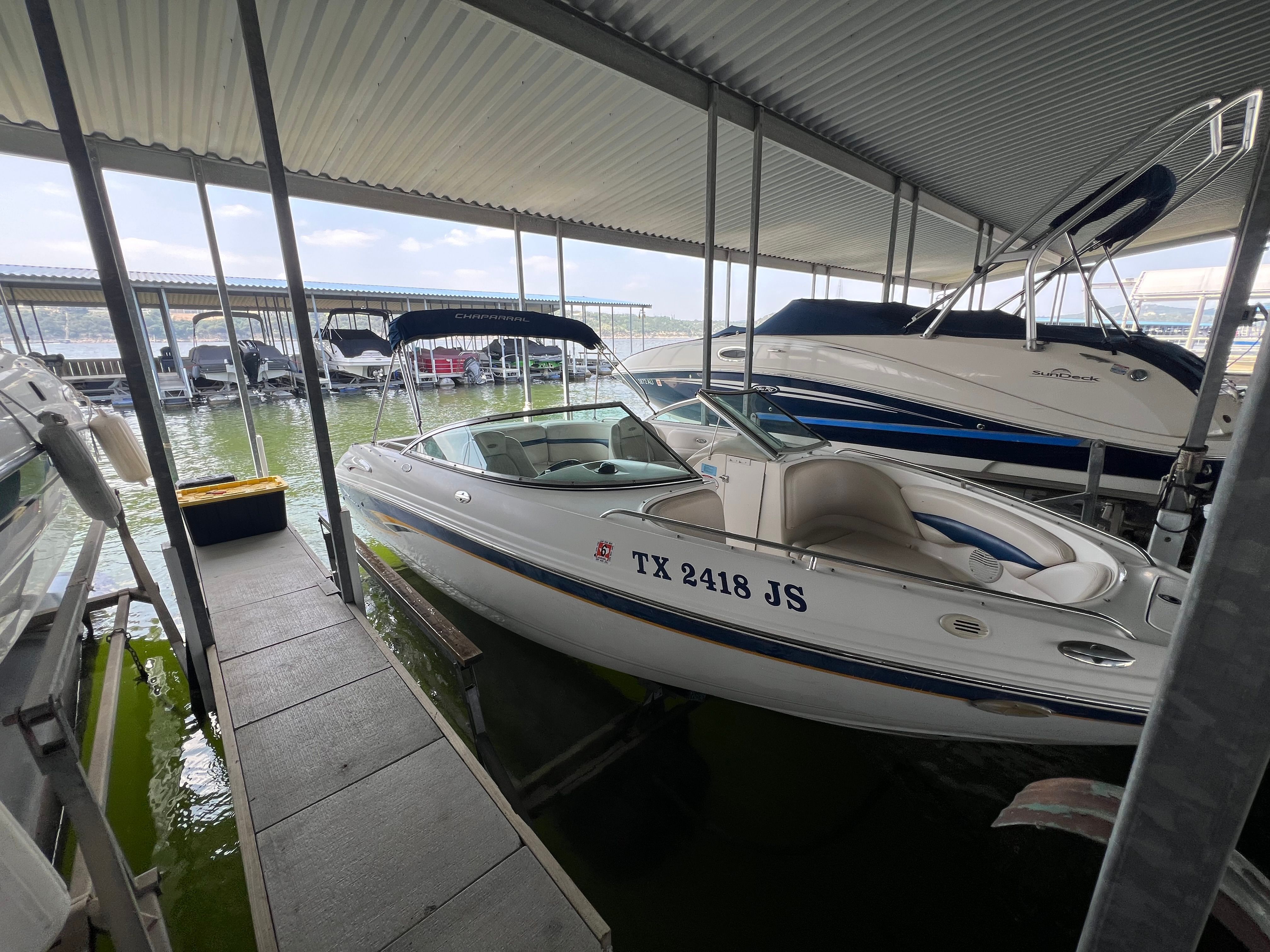 2002 Chaparral 220 SSi Wide Tech - 17