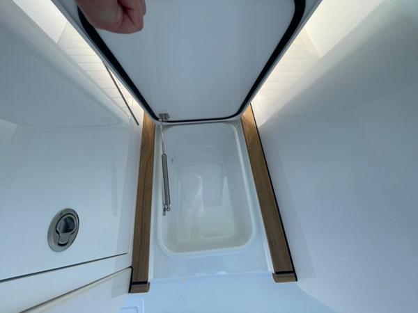 2026 Mag Bay 43 Center Console - 114