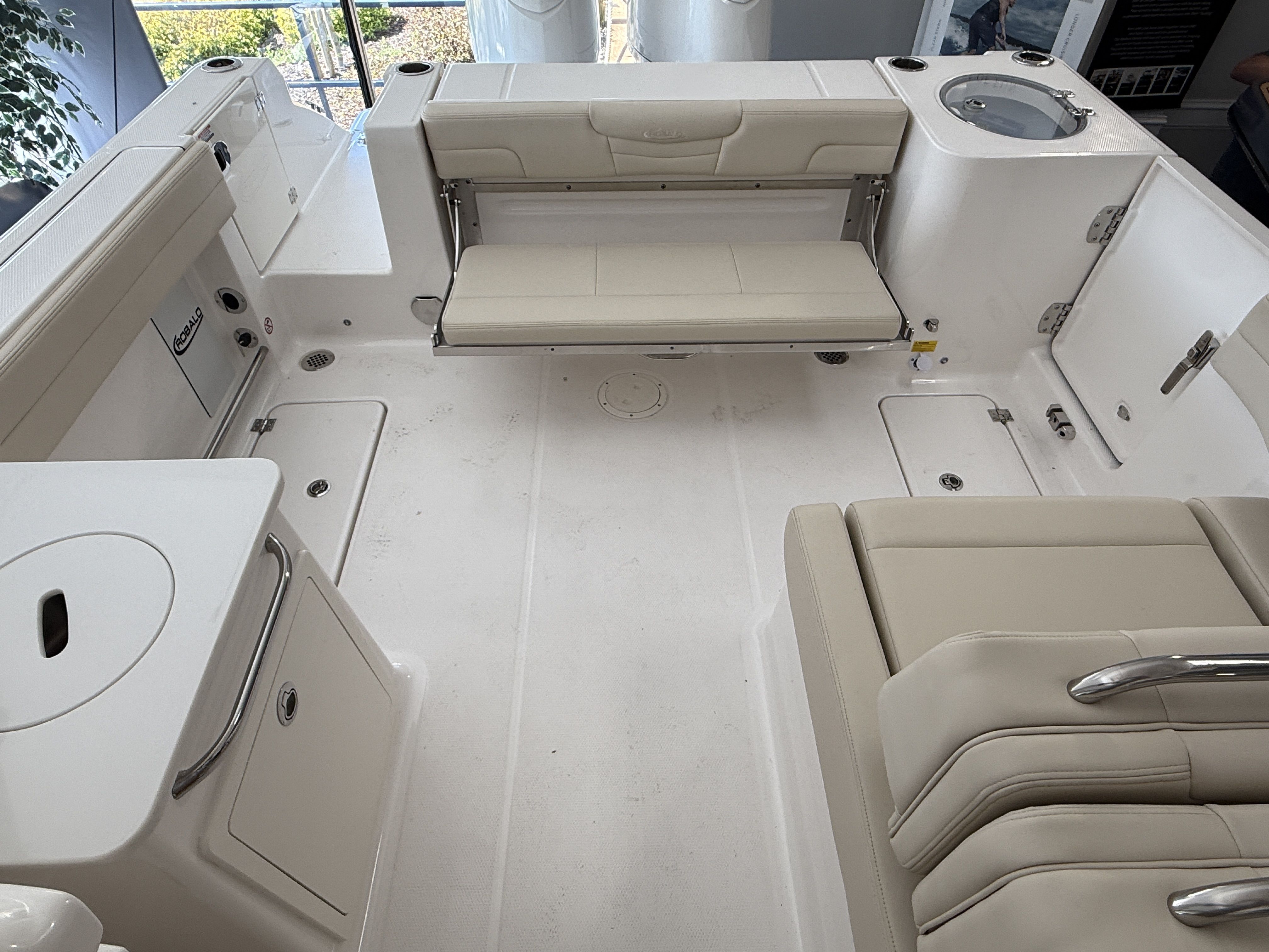 2026 Robalo 257 Dual Console - 13