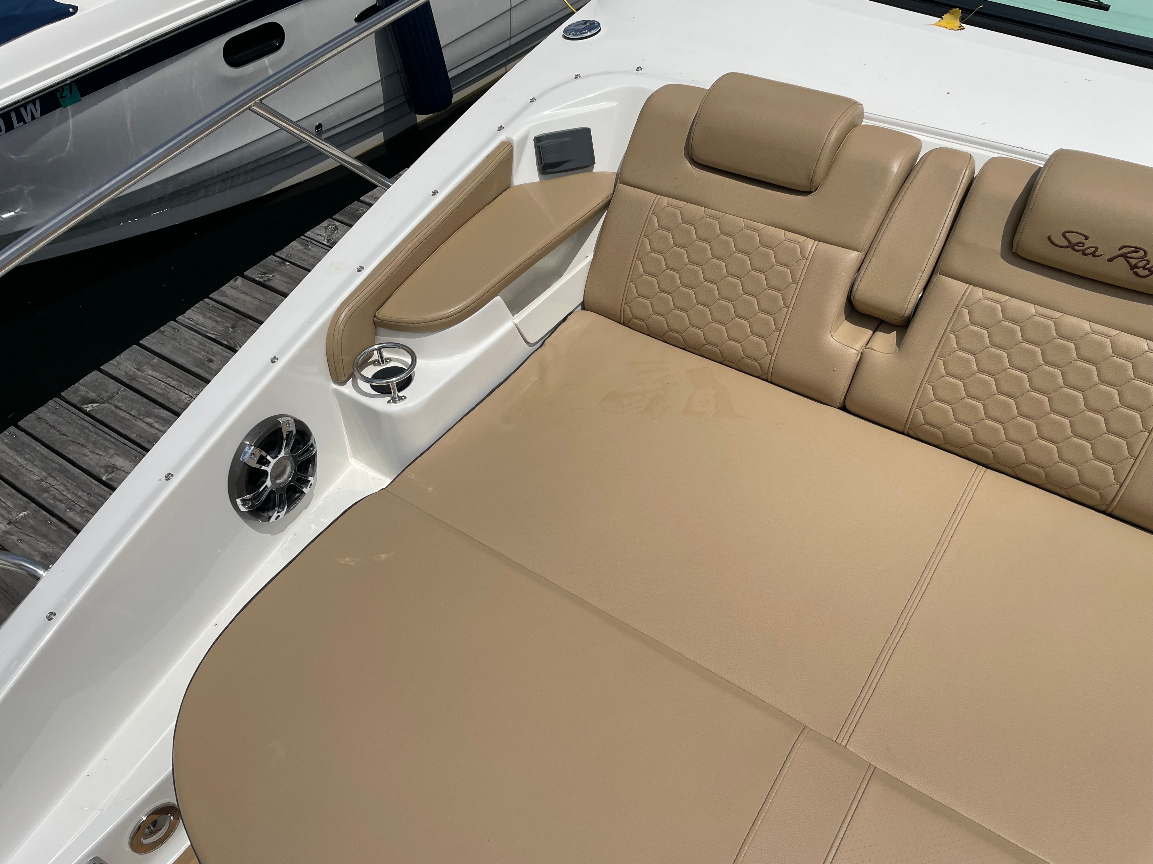2020 Sea Ray Sundancer 320 - 12