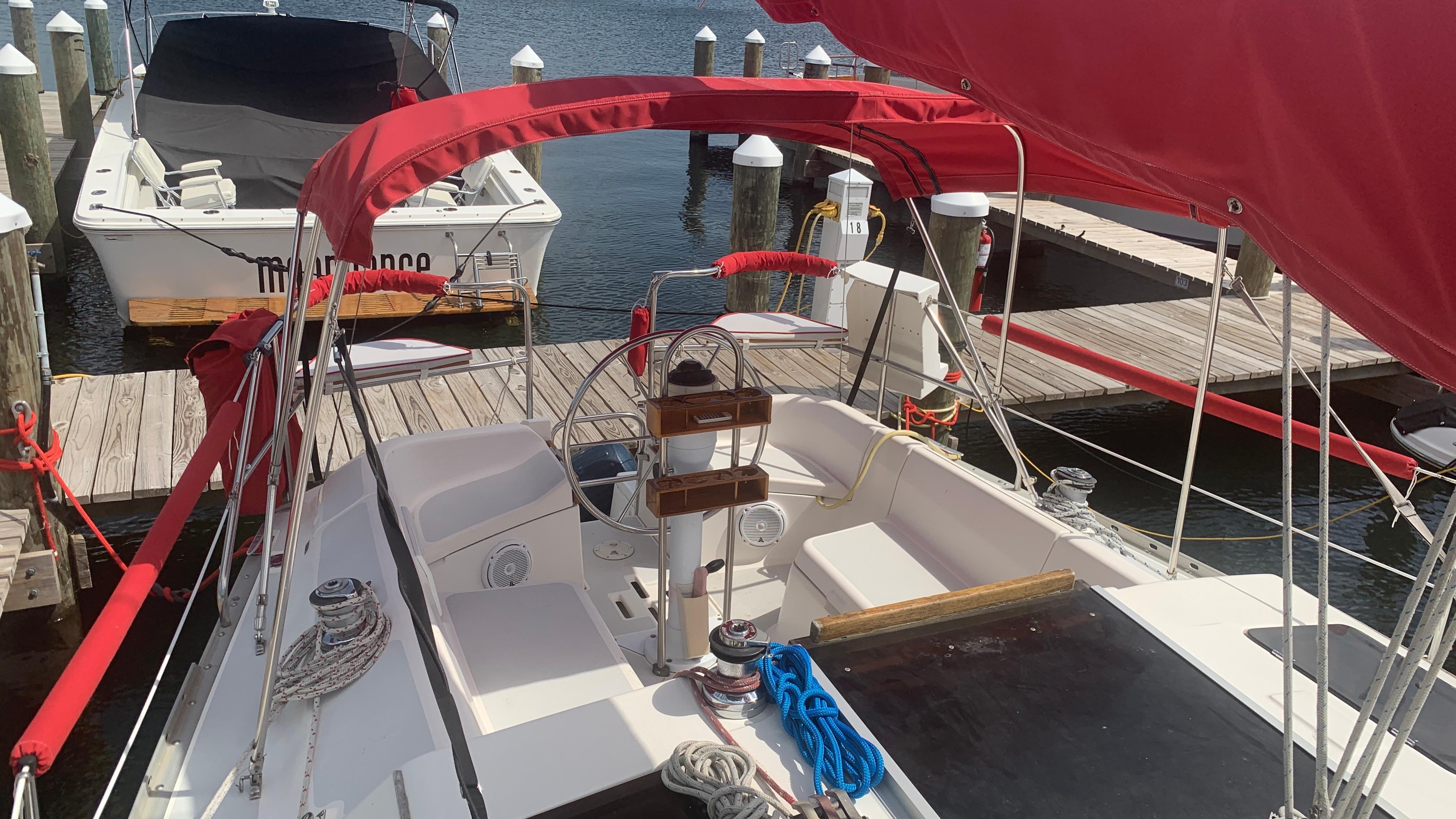 1991 Hunter 30 - 18