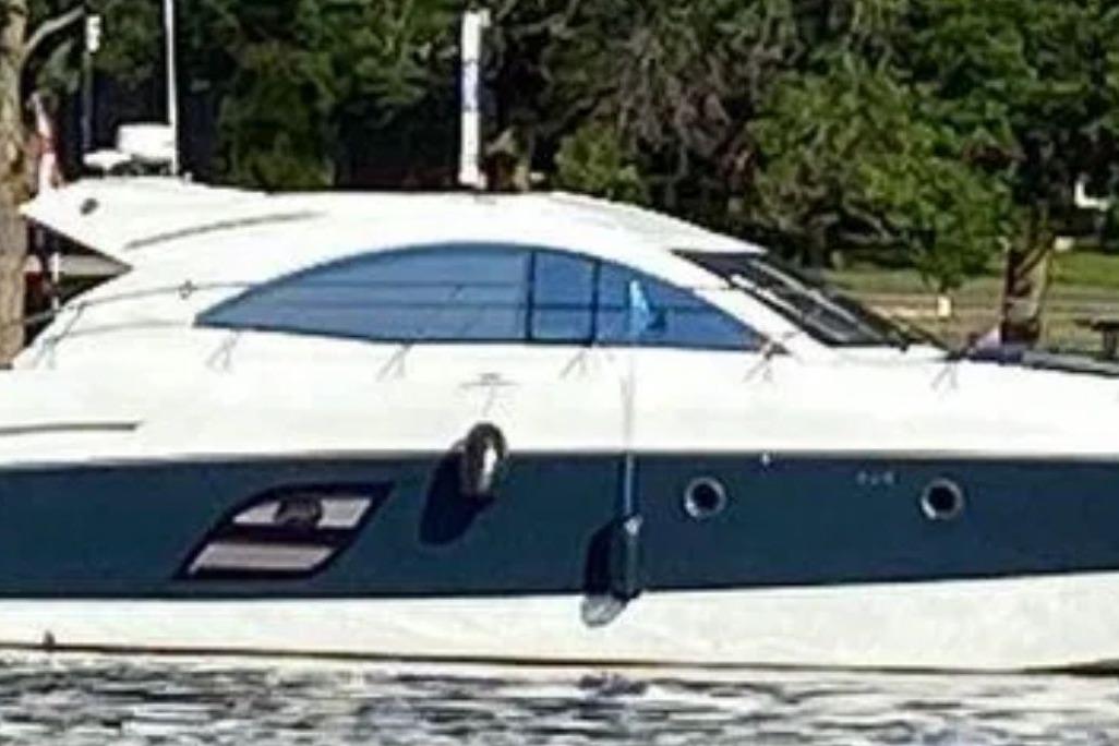2015 Beneteau Gran Turismo 49