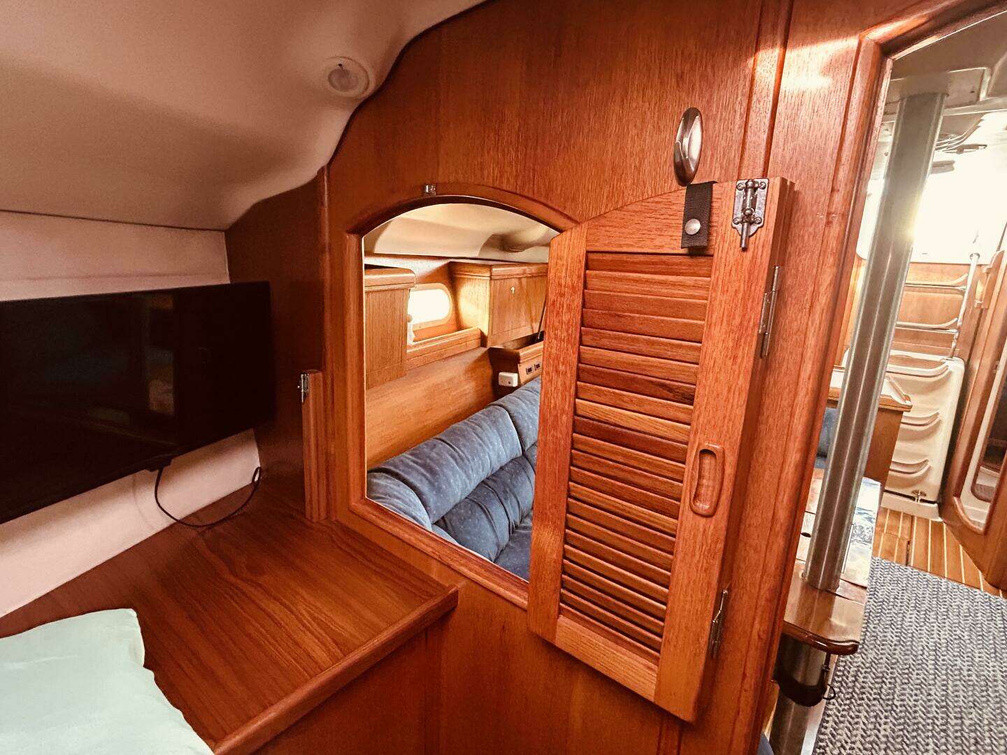 2003 Hunter 386 - Image 29