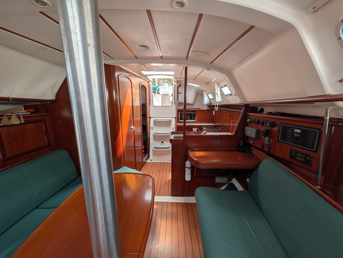 2003 Beneteau 331 - Image 15
