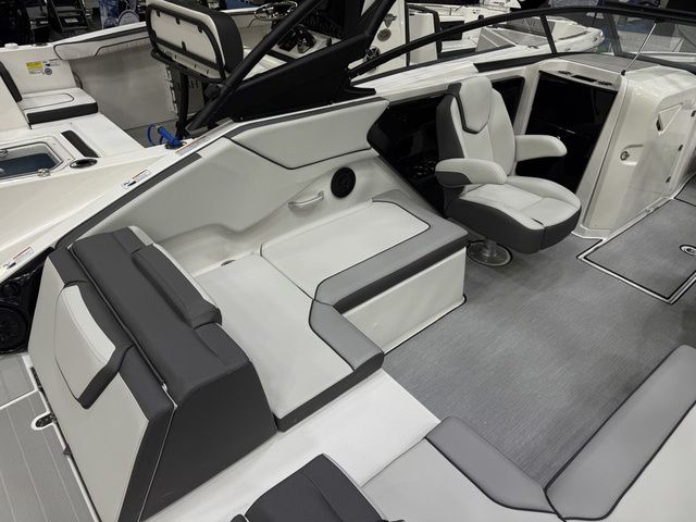 2026 Yamaha Boats AR250 - 7