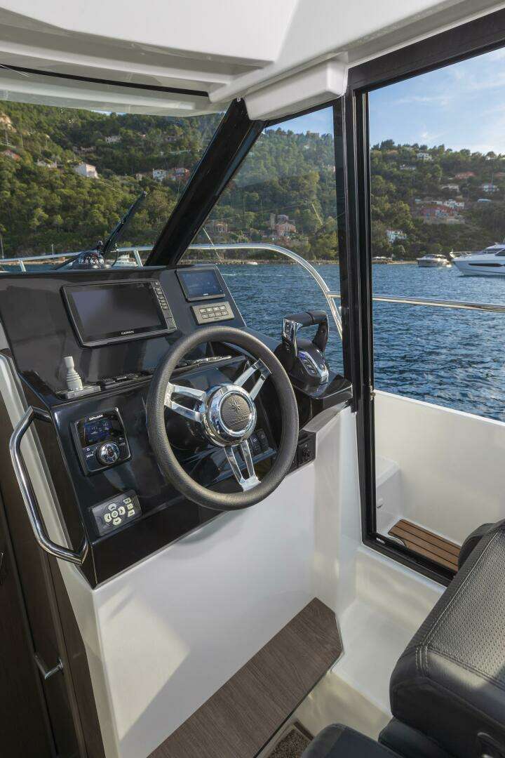 2026 Jeanneau NC 895 Series 2 - Image 4