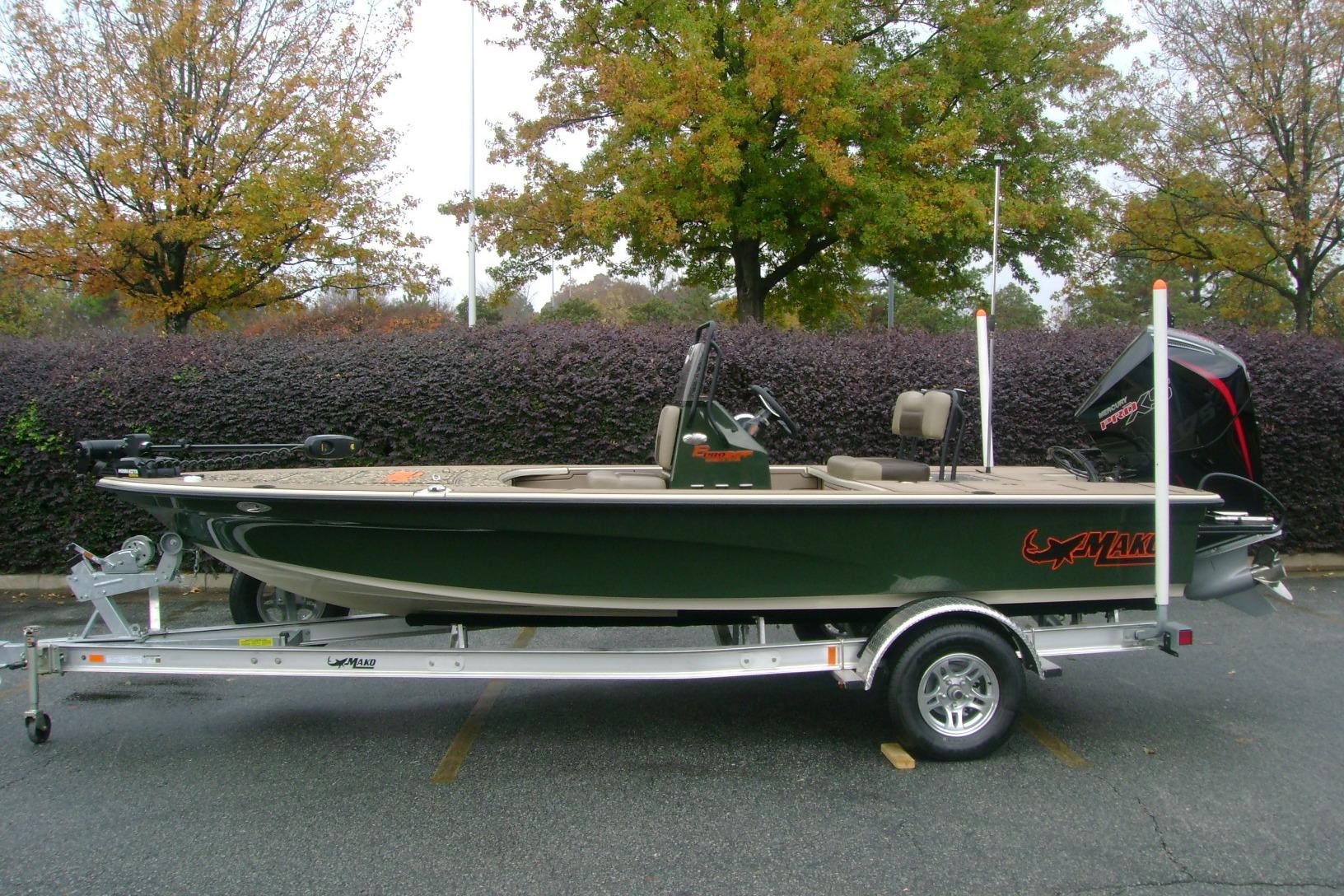 2025 Mako 18 Pro Skiff Backwater Edition