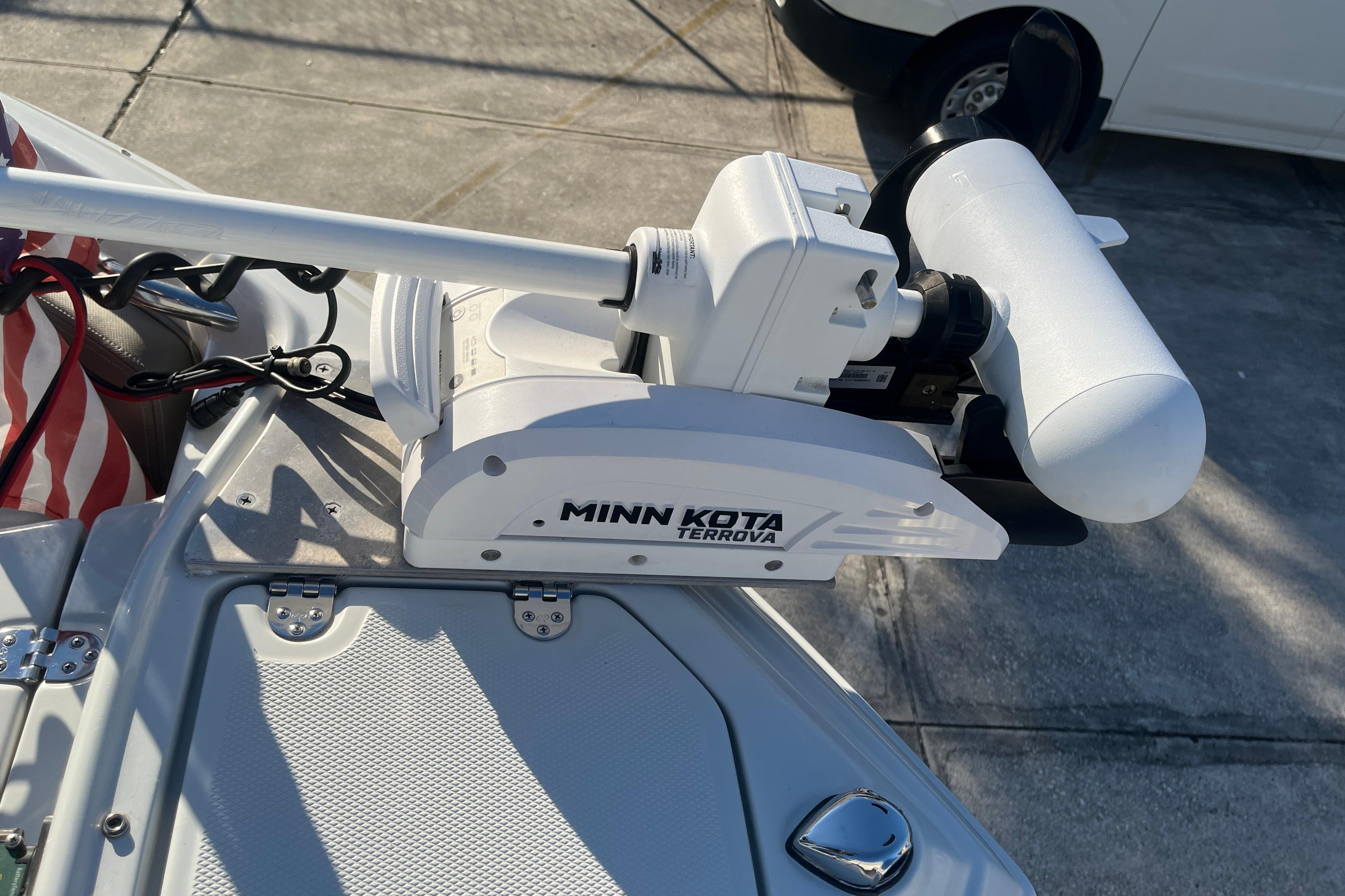 Minn Kota Terrova trolling motor on 2022 Finseeker 280 DC boat deck.
