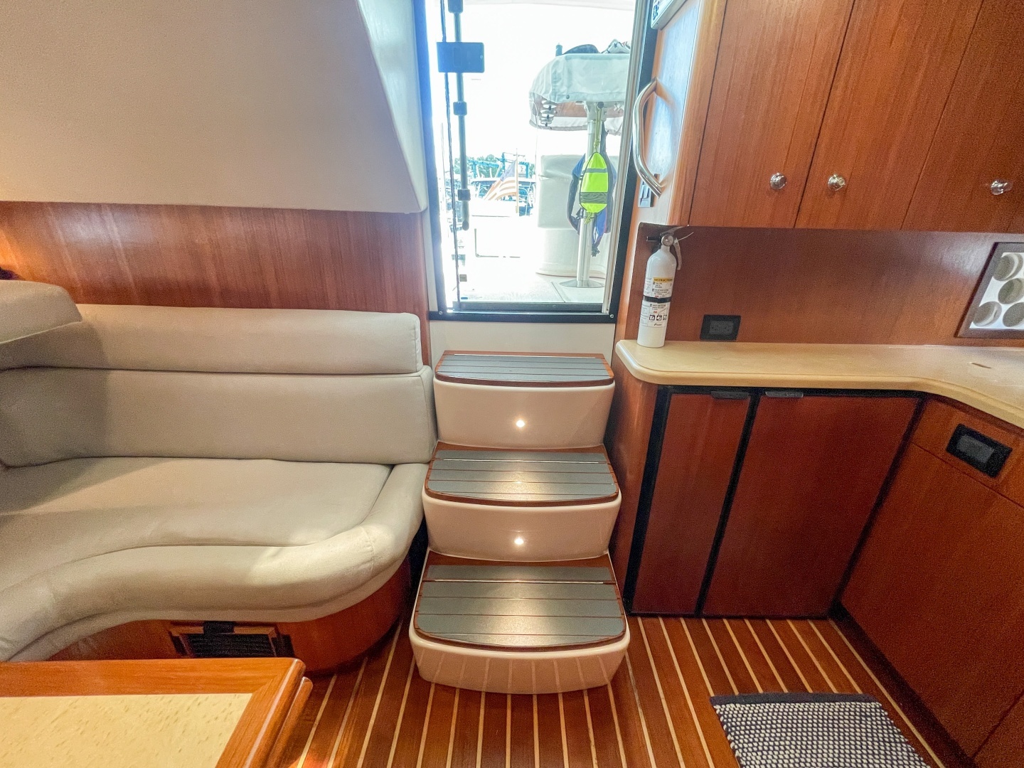 2004 Tiara Yachts 3800 Open - Image 28