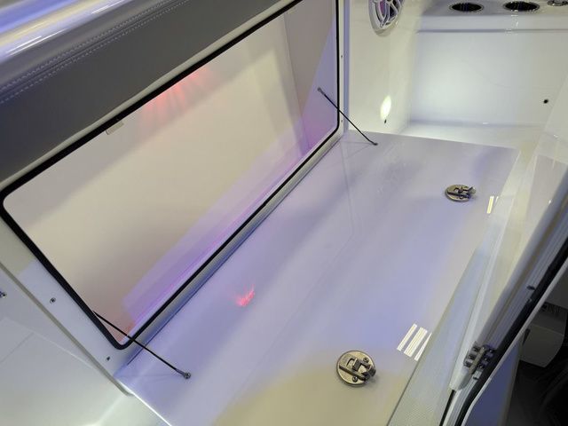 2026 Everglades 285 Center Console - 27