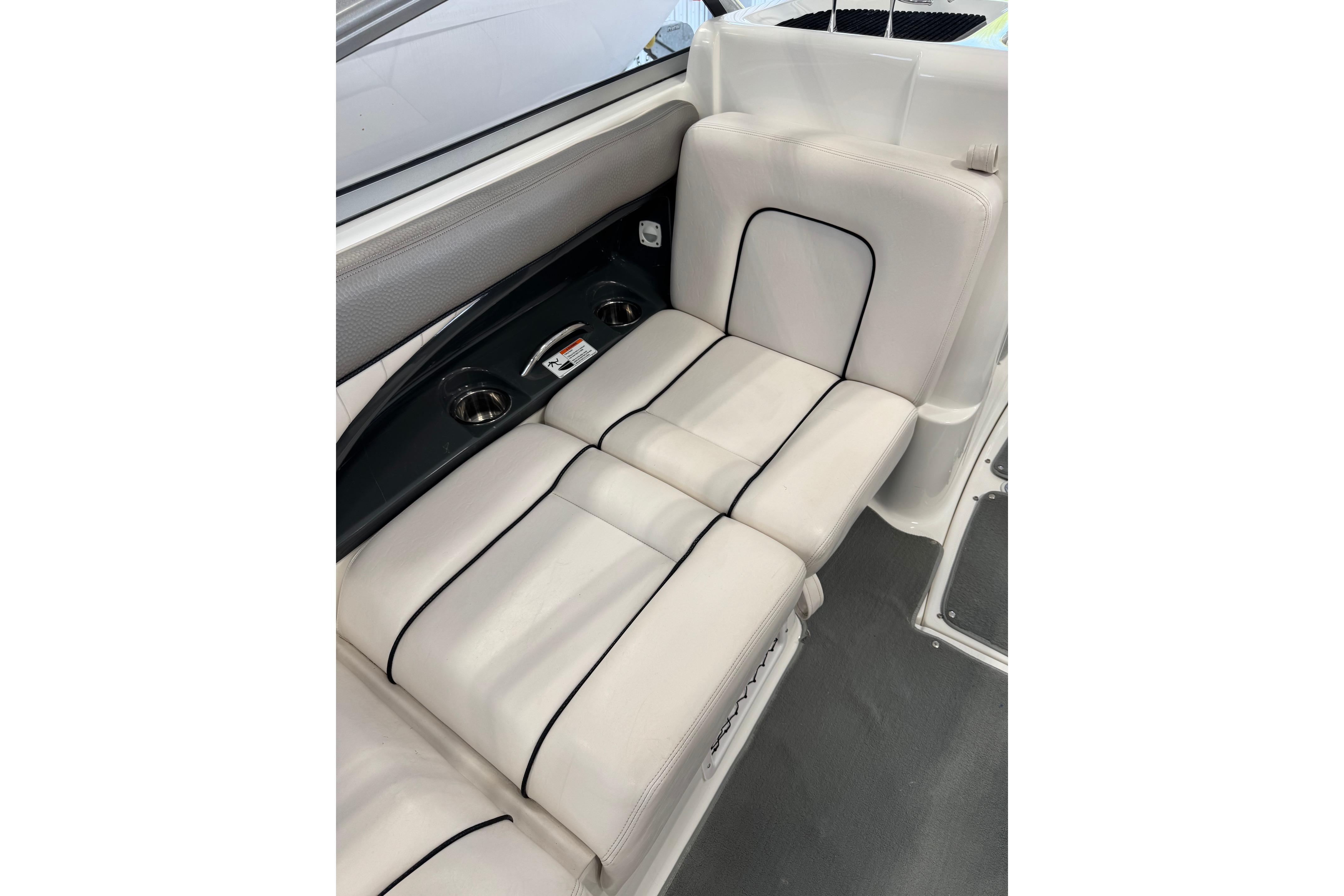 2007 Yamaha Boats SX230 HO interior seating with cup holders and sleek design.