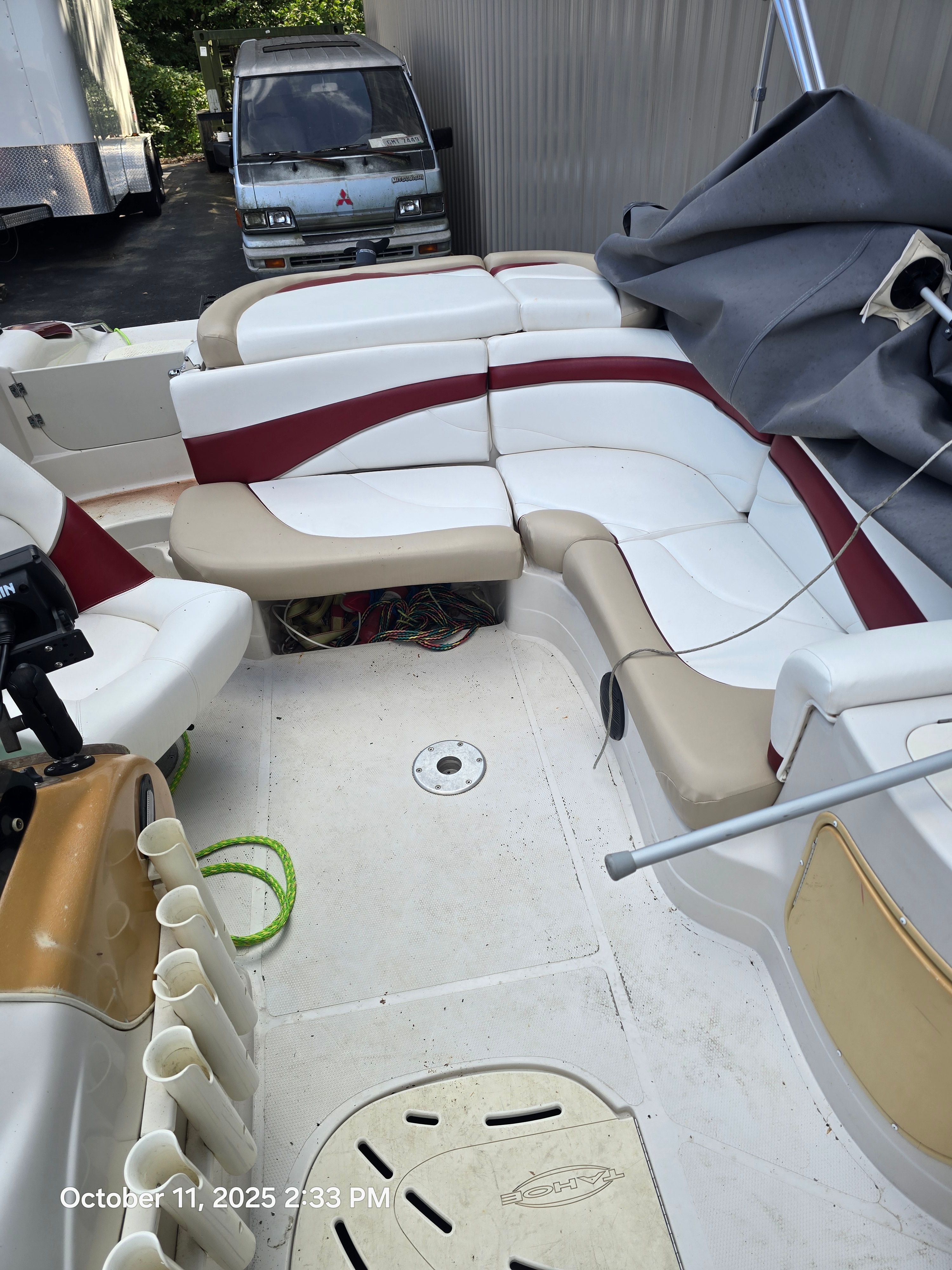 2001 Tracker 202 tahoe deck boat - 10