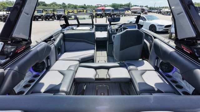 2026 Centurion Nv233 - 41