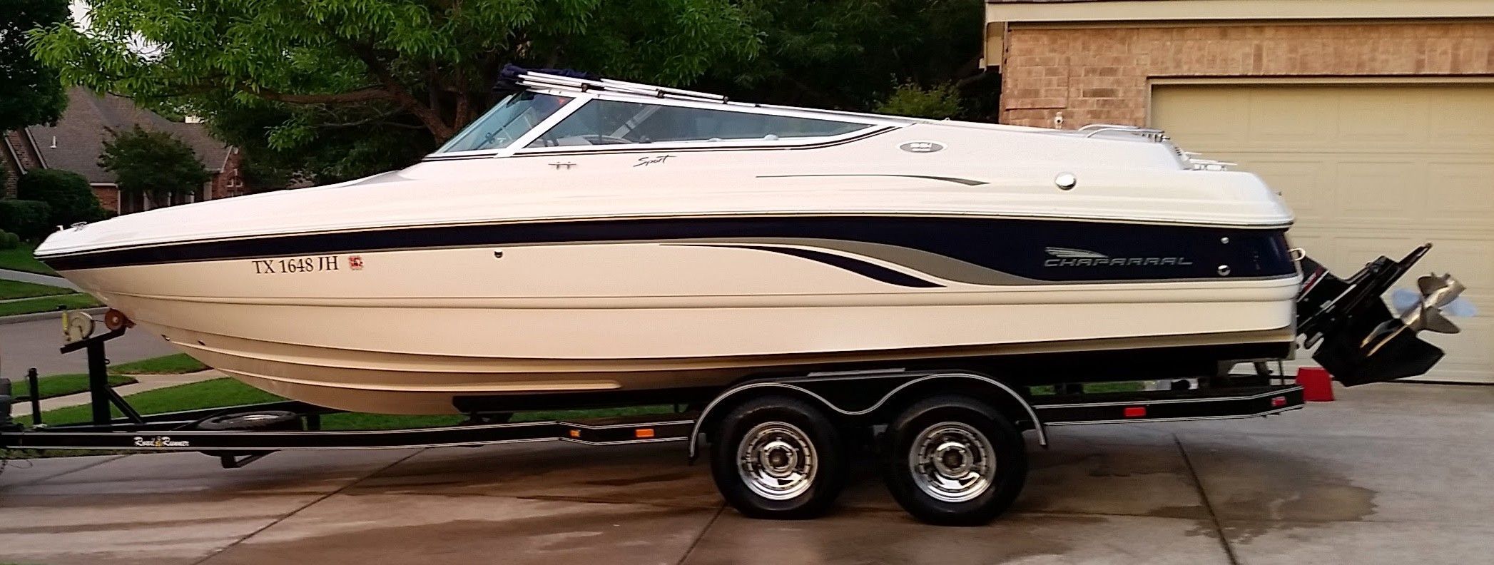 2000 Chaparral 240 SSi