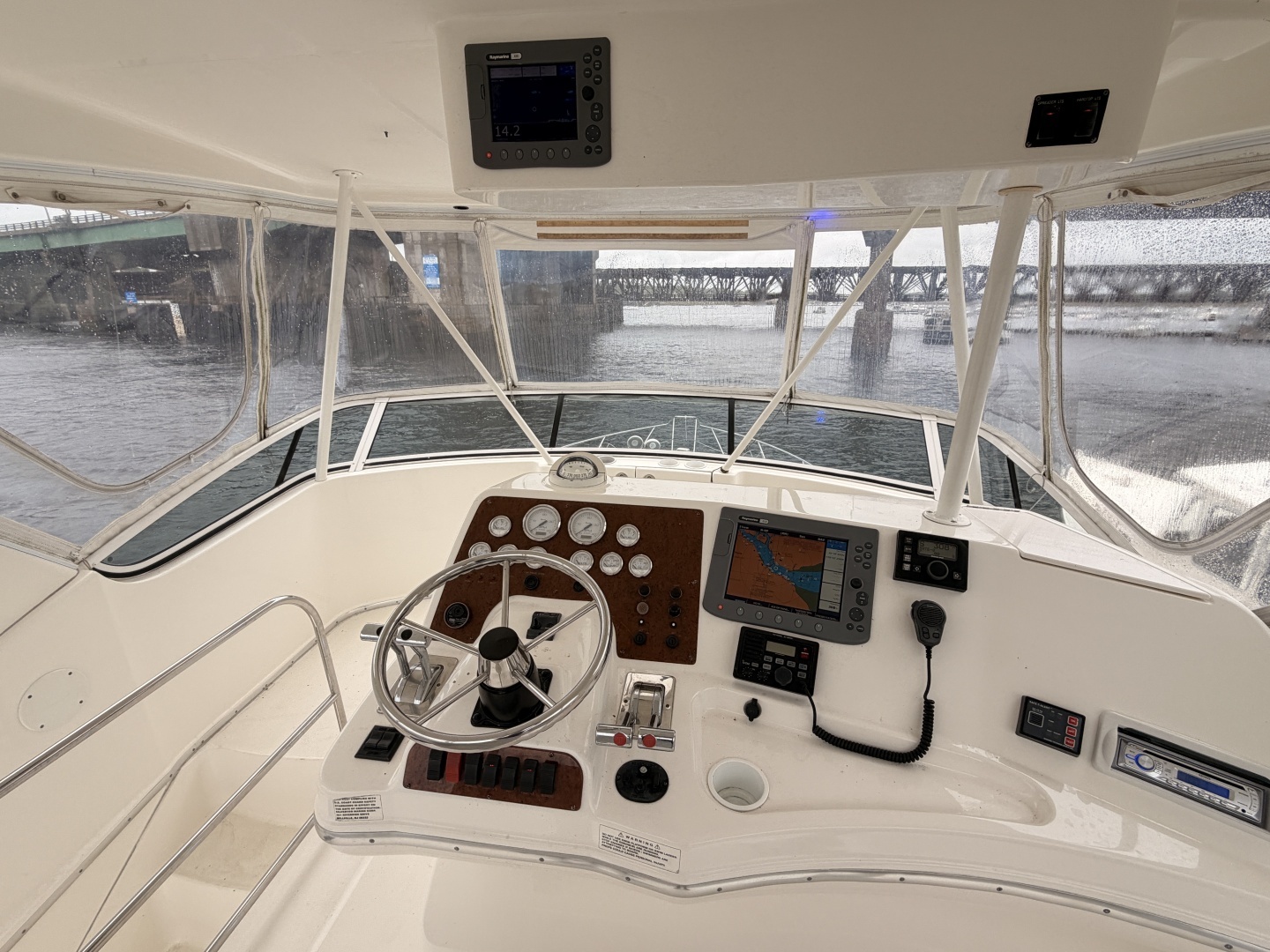 2006 Silverton 38 Convertible - Image 6