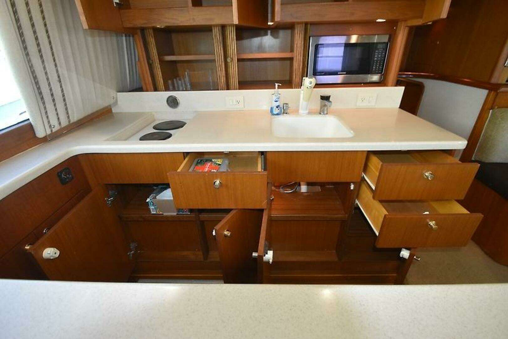1997 Ocean 48 Convertible - Image 25