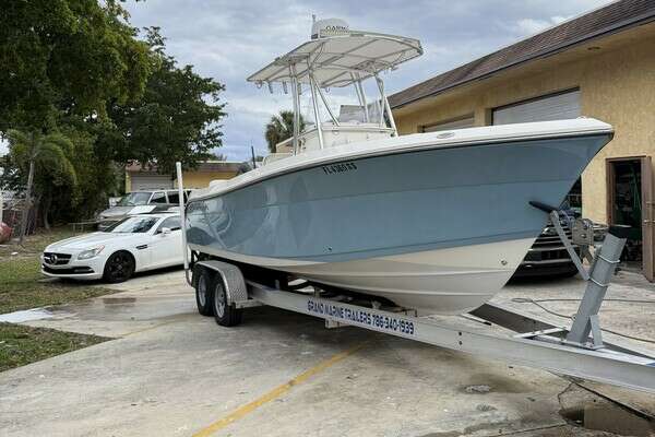 2020 Cobia 237 Center Console