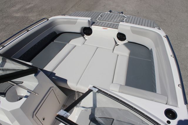 2025 Starcraft SVX OB DC 210 - 11